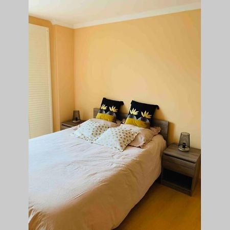 La Roseraie De L Arguenon, Appartement Charmant Centre Ville Jugon-les-Lacs Eksteriør bilde