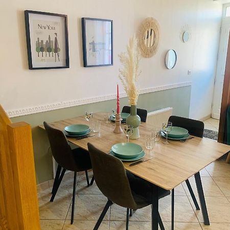La Roseraie De L Arguenon, Appartement Charmant Centre Ville Jugon-les-Lacs Eksteriør bilde
